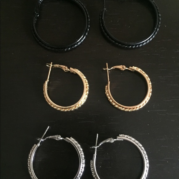 Hoop earring set - Picture 3 of 4